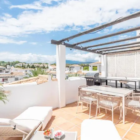 Naranjos Beautiful 1 Bedroom Penthouse Marbella